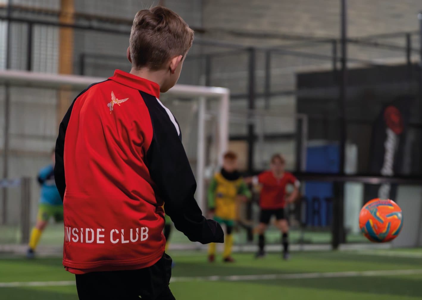 Enfants en stage vacances de football chez Inside Sport
